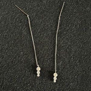 Chain dangle earrings